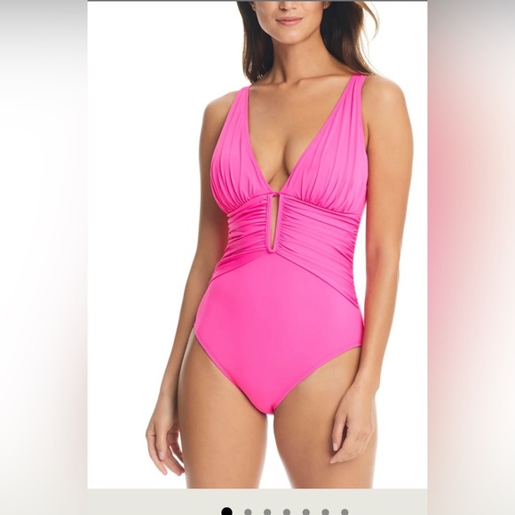 COPY - - NWT Bleu by Rod Beattie
Women's Molded-Cup One-Piece Swimsuit size 8 - Picture 1 of 7
